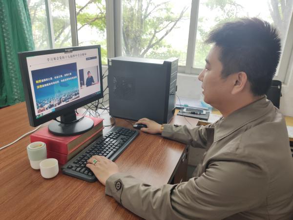 文化與傳播學院 以網絡文化傳播為抓手，深化學習型黨組織建設